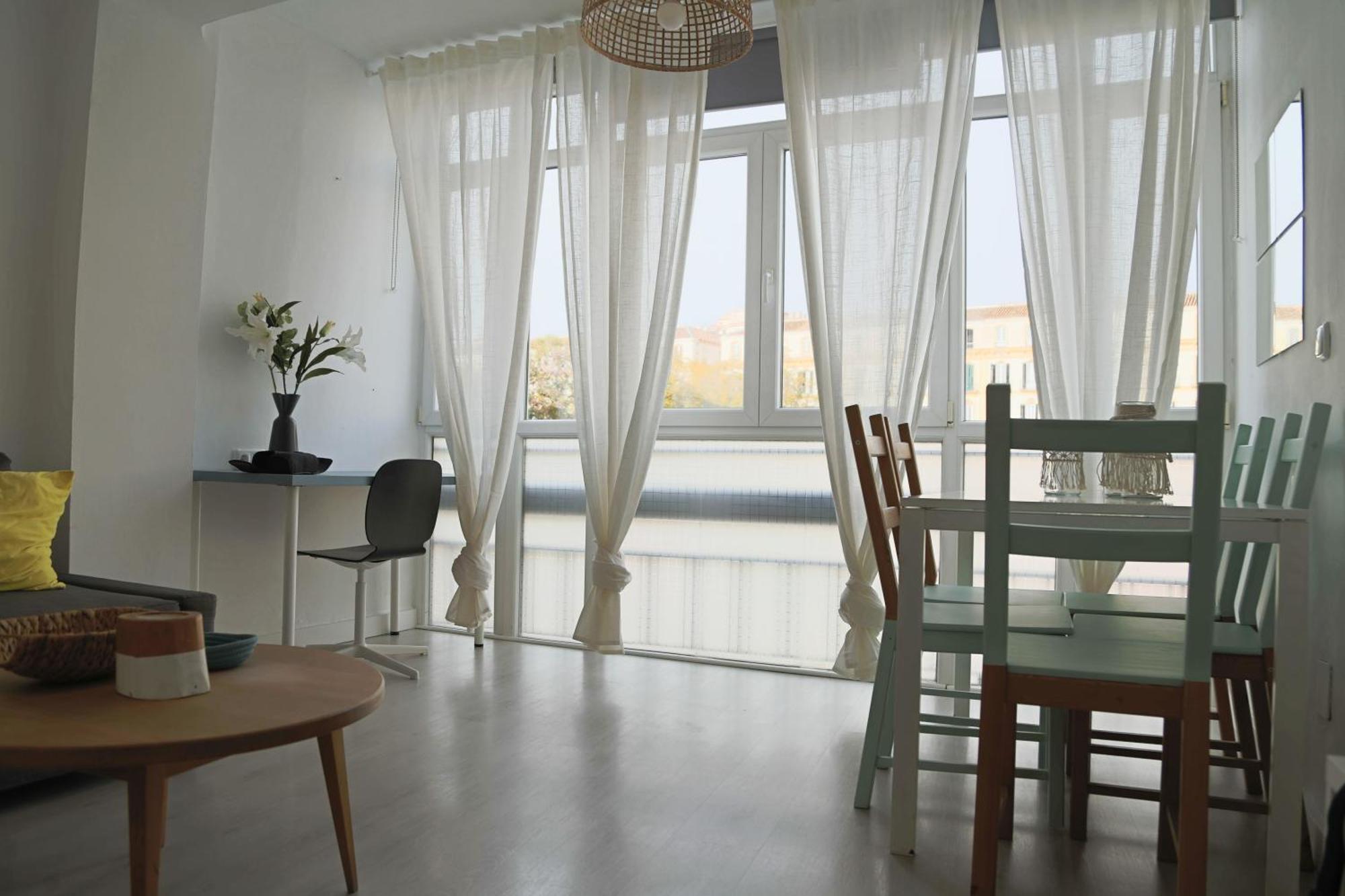 Apartamento En La Merced Малага Екстериор снимка