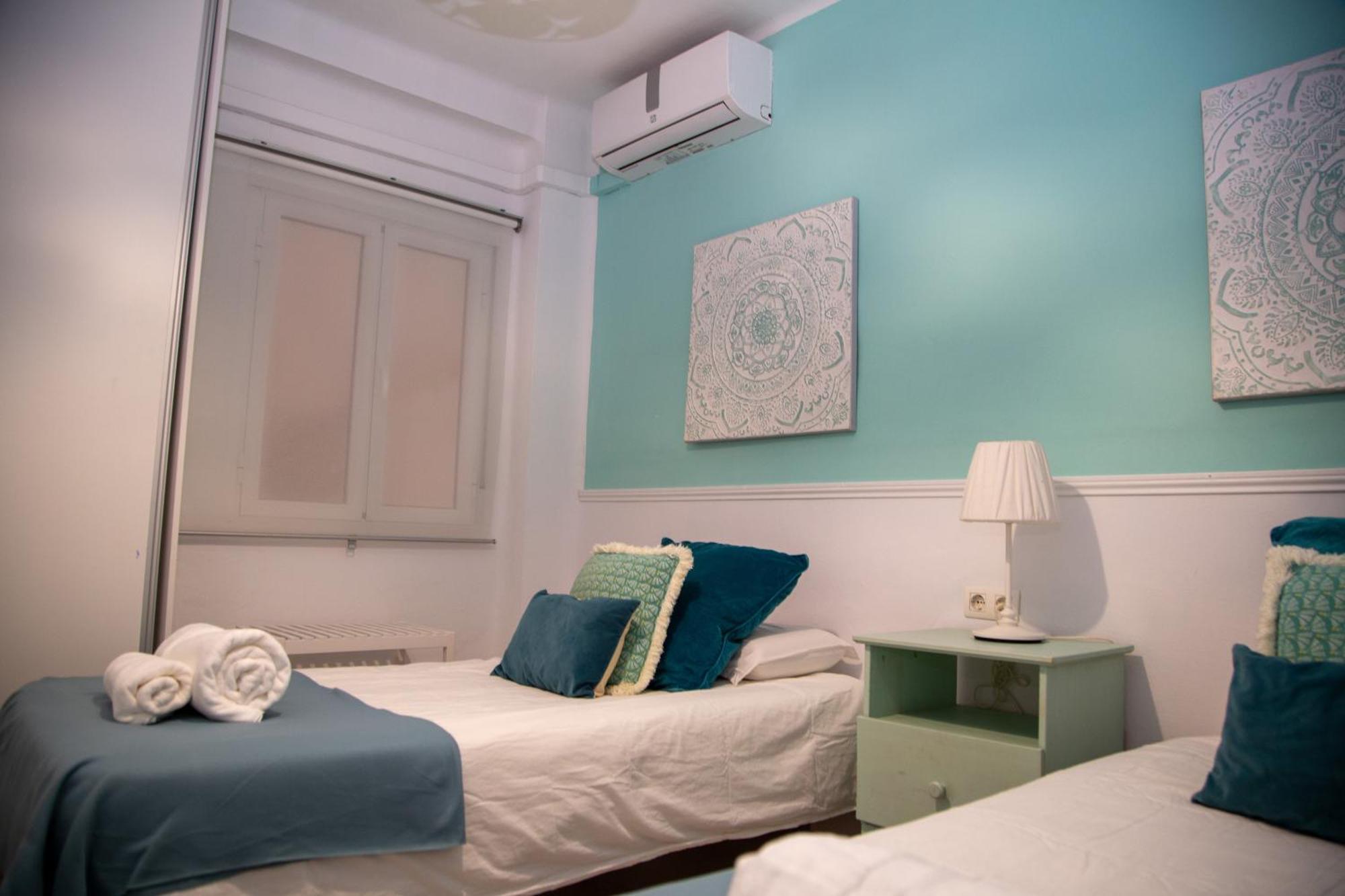 Apartamento En La Merced Малага Екстериор снимка